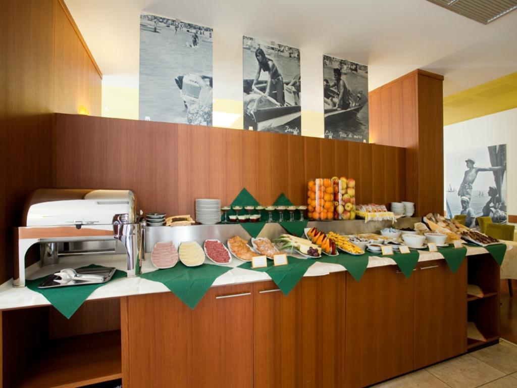Hotel Vienna Lido di Jesolo Zewnętrze zdjęcie