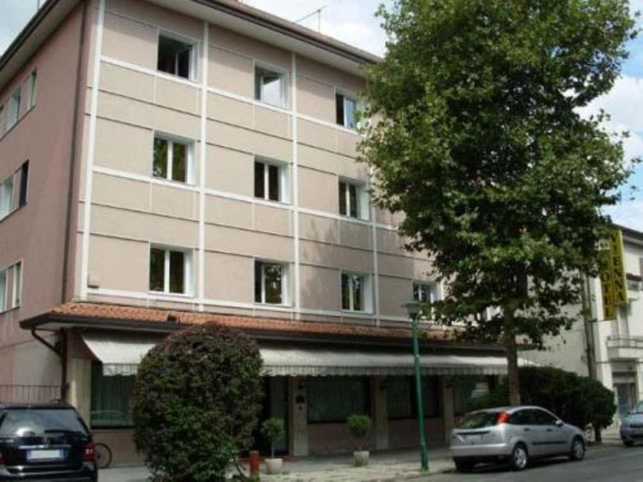 Hotel Vienna Lido di Jesolo Zewnętrze zdjęcie