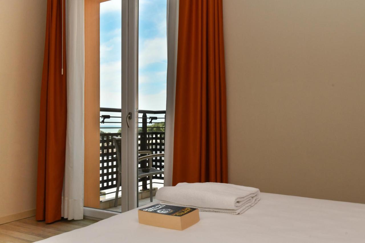 Hotel Vienna Lido di Jesolo Zewnętrze zdjęcie