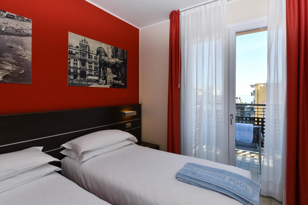 Hotel Vienna Lido di Jesolo Zewnętrze zdjęcie