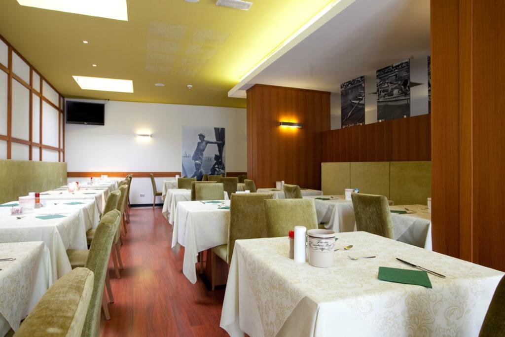 Hotel Vienna Lido di Jesolo Zewnętrze zdjęcie