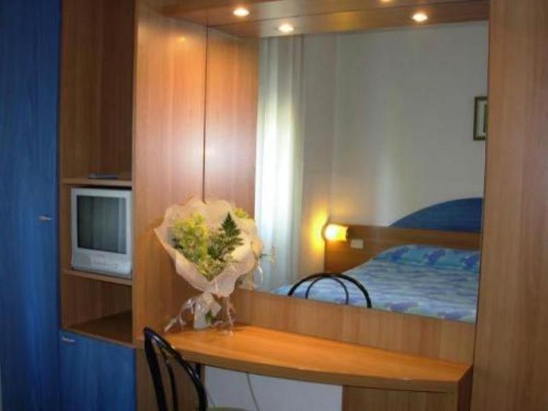 Hotel Vienna Lido di Jesolo Zewnętrze zdjęcie