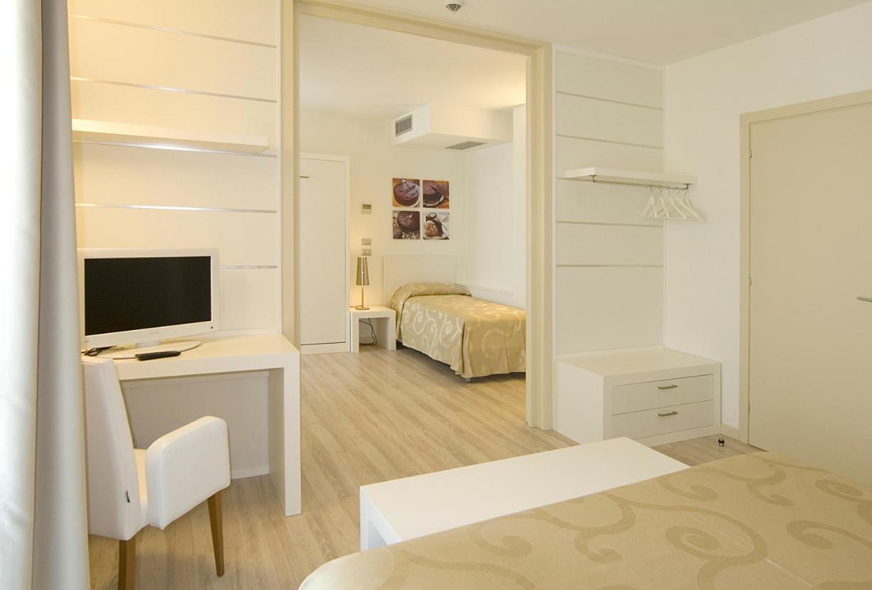 Hotel Vienna Lido di Jesolo Zewnętrze zdjęcie