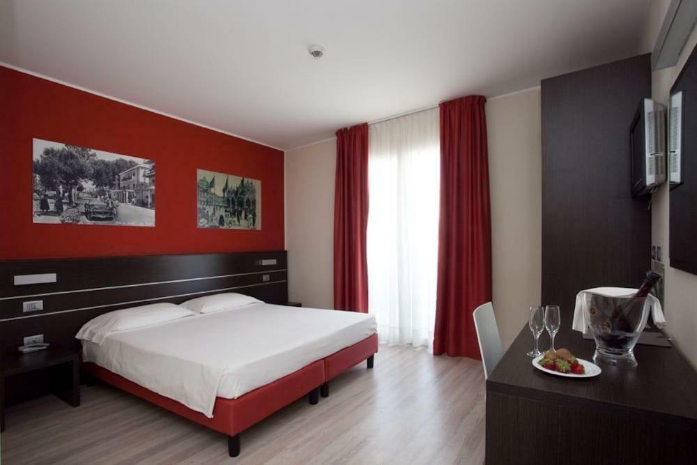 Hotel Vienna Lido di Jesolo Zewnętrze zdjęcie